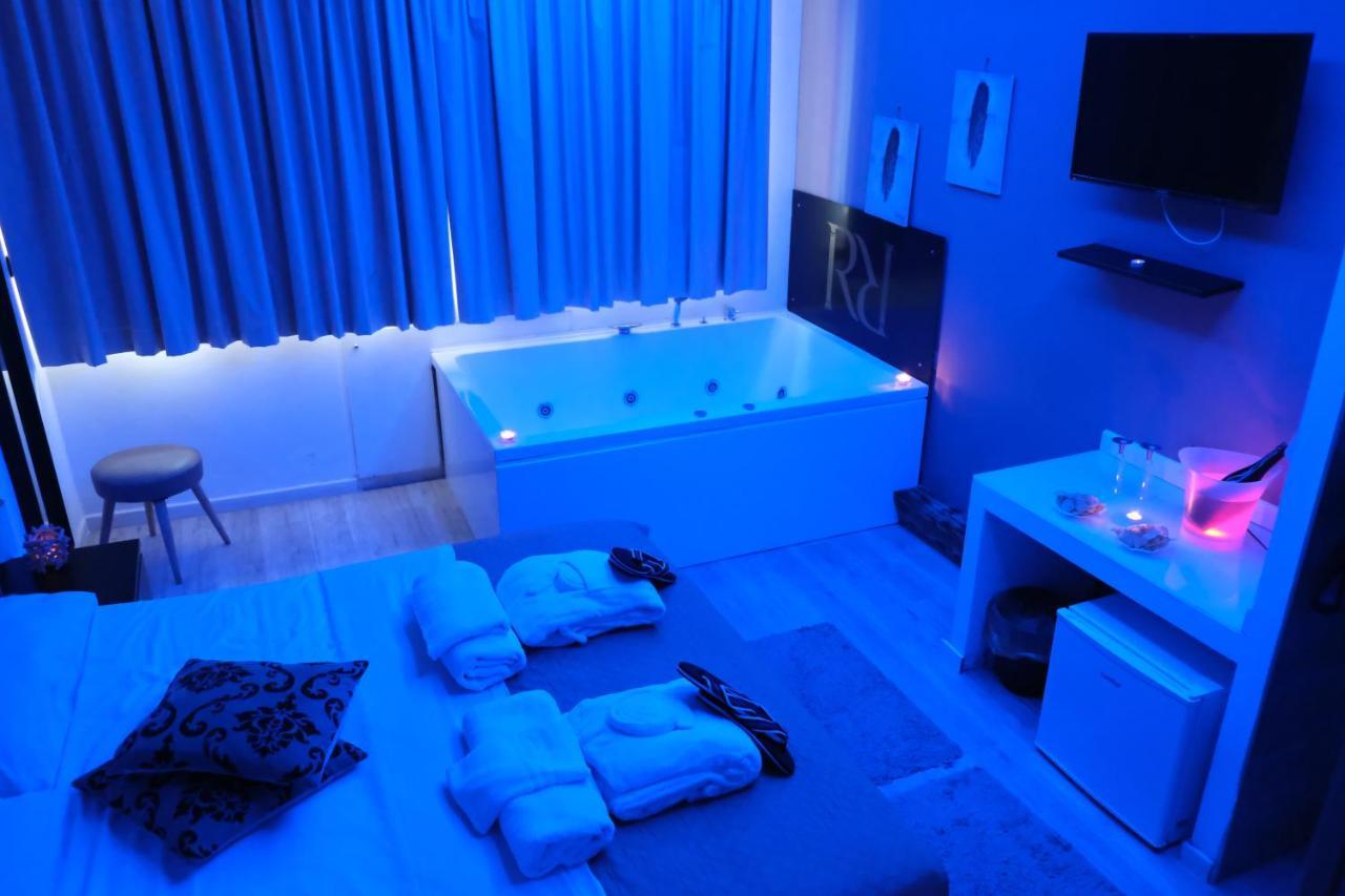 Royalty Rooms & Spa เนเปิลส์ ภายนอก รูปภาพ