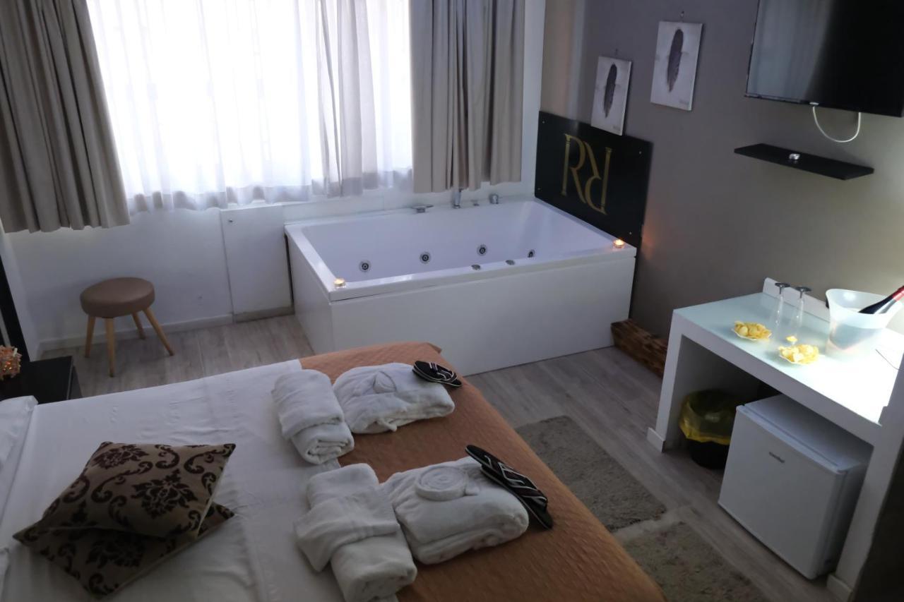 Royalty Rooms & Spa เนเปิลส์ ภายนอก รูปภาพ