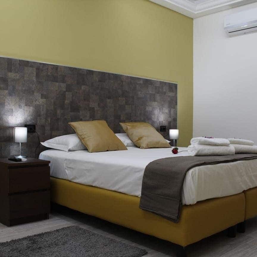 Royalty Rooms & Spa เนเปิลส์ ภายนอก รูปภาพ
