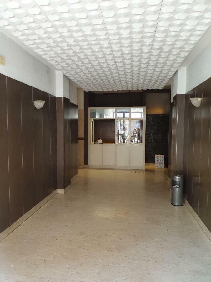 Royalty Rooms & Spa เนเปิลส์ ภายนอก รูปภาพ